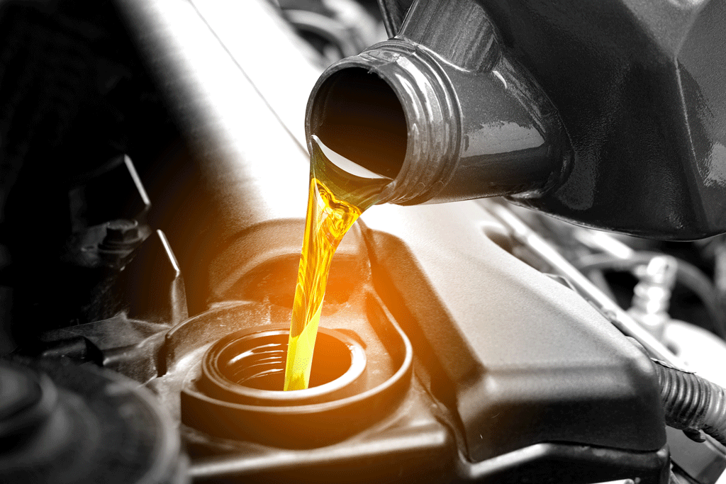 mechanic changing oil | automotive maintenance gretna la harvey la 